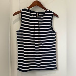 Banana Republic sleeveless shirt